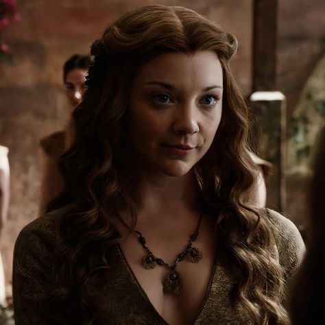 Margery Tyrell Icon, Natalie Dormer Game Of Thrones, Margery Tyrell, House Tyrell, Percy Jackson Fanfic, Got Costumes, Dark Circus, Hall Pass, Margaery Tyrell