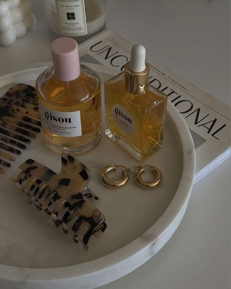 Self Care Essentials | Clean Girl Aesthetics Stars Hollow, Hair Perfume, Classy Aesthetic, Girls Nails, Clean Girl, Chrome Nails, Square Nails, Makeup Essentials, Hair Oil