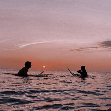 Beach Romance Aesthetic, Ryan Core, Dylan Core, Surfer Couple, Gone Series, Obx Dr, Beach Romance, Surfing Aesthetic, Surf Aesthetic