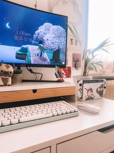 Animal Crossing Lofi, Nintendo Switch Setup Ideas, Nintendo Switch Setup, Switch Setup, Clean Desk Setup, Oled Switch, Cozy Gaming, Setup Gaming, Clean Desk