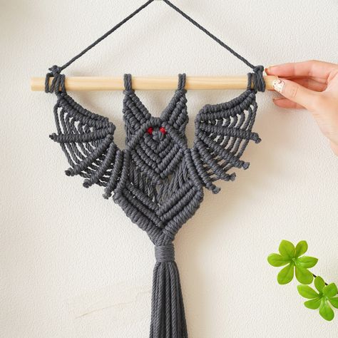 Witchy Macrame, Crochet Fall Decor, Gothic Wall Decor, Hanging Bat, Halloween Front Doors, Ghost Decoration, Goth Decor, Gothic Home, Crochet Fall