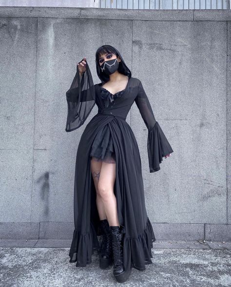 credits: hellgrl.666 on ig Pastel Goth Formal Dresses, Fantasy Witch Costume, Plus Size Morticia Addams, Black Fairy Costume Halloween, Witch Dress Aesthetic, Goth Dress Prom, Corset Witch Costume, Fantasy Witch Outfit, Dark Fairy Halloween Costumes