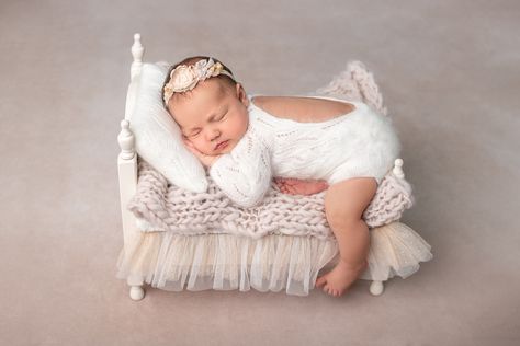 What a gentle image. ✅ Newborn photoshoot. ✅ Newborn photographer. For booking send me message. Newborn Professional Photos, Newborn Photoshoot Girly, Girl Newborn Shoot, Mini Bed, Photoshoot Newborn, Professional Photos, Newborn Poses, Newborn Shoot, Newborn Photoshoot