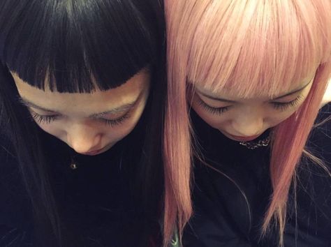 Nice Line, Me And Her, Paradise Kiss, Two Girls, Photo Dump, العناية بالبشرة, Pink Hair, Girly Things, Hair Inspo