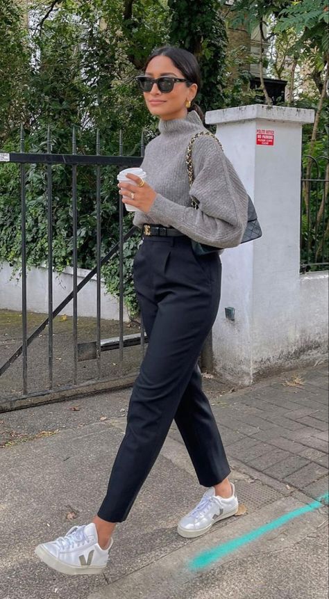 Elegantes Business Outfit, Smart Casual Work Outfit, Smart Casual Women, Casual Work Outfits Women, Office Casual Outfit, Winter Fashion Outfits Casual, Stylish Work Attire, Business Casual Outfits For Work, Stil Inspiration