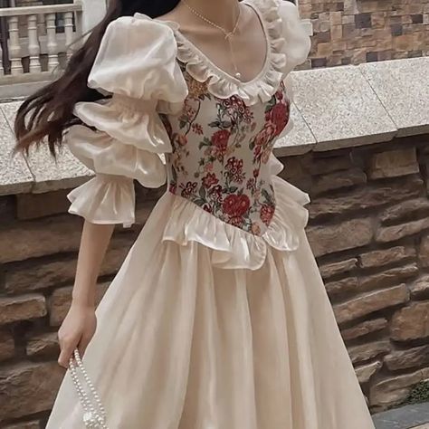 Pre order ~ Size : S , M , L , XL , XXL Color : As shown Dm us for further queries Fairy Princess Dress, Party Midi Dress, Cottagecore Dress, Lantern Sleeve Dress, Womens Floral Dress, Midi Dress Party, Vestidos Vintage, Elegant Party, Patchwork Dress