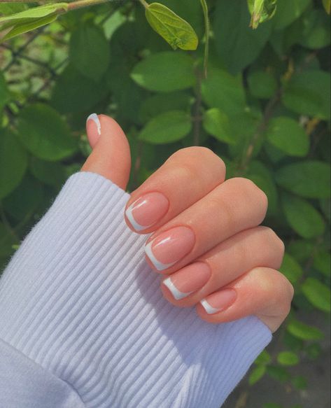 Short Fake Nails French Tips, French Tip Nails Without Acrylic, Square French Gel Nails, Short Gel Extension Nails French, Regular French Tip Nails Short, Really Short Nails French Tip, Really Natural Nails, Really Short Acrylic Nails French Tips, Summer Nails French Tip White