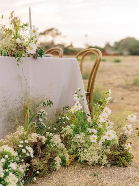 Organic Wedding Decor, Coastal Elopement, Reception Tablescapes, Organic Elements, Aisle Flowers, Outdoor Wedding Inspiration, White Wedding Bouquets, Reception Flowers, Organic Wedding