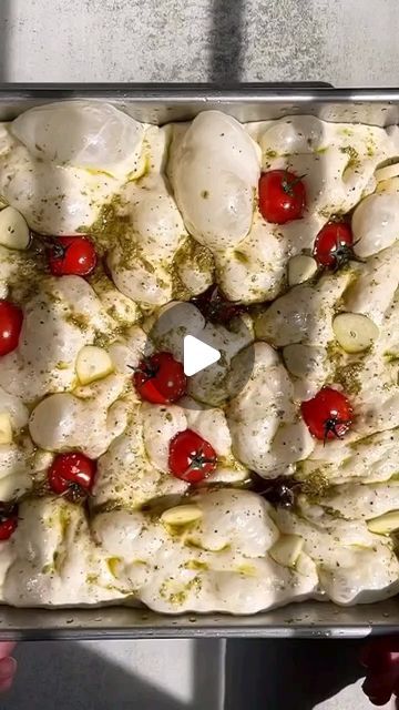 Chefs | Kitchen | Food on Instagram: "📽️ @igitaliafood Another winner for Focaccia lovers 💕  from She Bakes Sourdough! Authentic Italian 🇮🇹! 😎  From @shebakesourdough shebakesourdough • 𝕋𝕙𝕖 𝔼𝕒𝕤𝕚𝕖𝕤𝕥 ℕ𝕠-𝕂𝕟𝕖𝕒𝕕 𝔽𝕠𝕔𝕒𝕔𝕔𝕚𝕒 ♡  After admiring so many no-knead bread recipes on the various social media platforms, I finally took the plunge and tried making one myself!  I only added 3g of instant yeast as I always prefer bread that goes through a long overnight fermentation to develop a deeper flavour and minimal “yeasty” taste.  Boy, was I pleasantly surprised by how bubbly and soft the focaccia turned out 😍😍 With hardly any effort on my part and letting time take over is one of the best decisions I have made!  Whether you’re a first-time or seasoned baker, this recipe i She Bakes Sourdough, Home Made Puff Pastry, Dutch Babies, Knead Bread Recipe, Flat Breads, Knead Bread, Focaccia Bread, No Knead Bread, No Knead