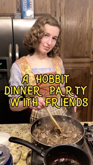 Hobbit Dinner, Comfortable Costumes, Hobbit Food, Party Potatoes, Dessert Pies, Hobbit Party, Meat Pies, Kinds Of Desserts, Ate Too Much