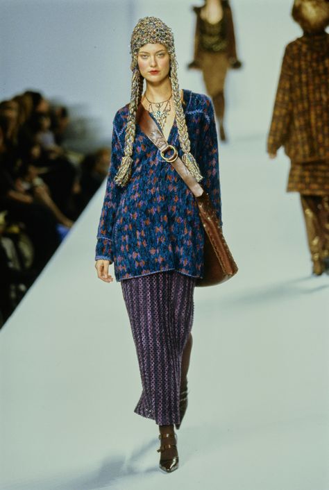 Anna Sui Fashion, Anna Sui, Fashion People, Vogue Runway, Fast Fashion, Couture Fashion, 90s Fashion, Autumn Winter Fashion, Runway Fashion