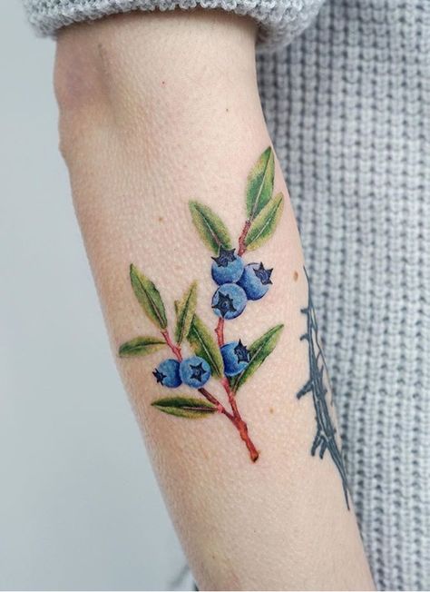 Tattoo Design Meaning, Berry Tattoo, Blueberry Tattoo, Blossoms Tattoo, Honeysuckle Tattoo, Artistic Tattoos, Own Your Life, Tattoos Temporary, Blueberry Plant