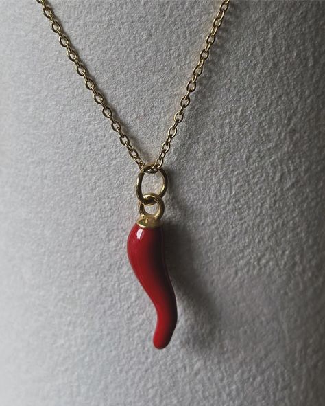 Introducing our ‘Corni’ necklace 🌶️ Available Variants: •Red pendant /gold chain •Gold pendent / gold chain •Red pendent / silver chain •Black pendant / black chain 🌶️The home of the Corni 💻Website coming soon 🛍️AfterPay / ApplePay / PayPal available at checkout 🚚Free shipping on orders over $50 postage aus wide Pendent Gold, Gold Pendent, Red Pendant, Website Coming Soon, Red Pendants, Black Pendant, Black Chain, Chain Gold, Pendant Gold