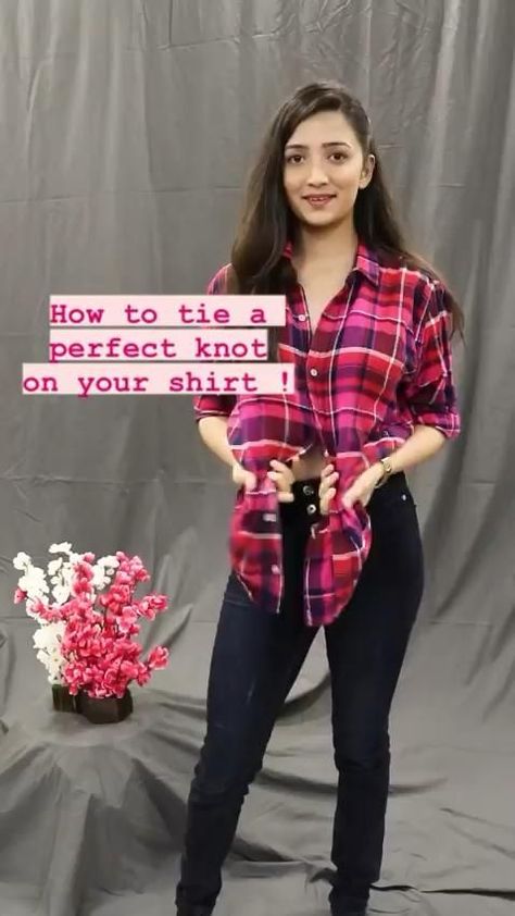 How to tie a perfect knot on your shirt ! [Video] | Diy fashion, Refashion clothes, Fashion hacks clothes Tank Top Tied In A Knot, Knot On Shirt How To Tie, How To Tie A Hawaiian Shirt, How To Tie Shirt Strings, How To Tie Plaid Shirt, Front Tied Shirt, How To Properly Tie A Knot On A Shirt, How To Tie A Collared Shirt, How To Tie Your Shirt In A Knot Tutorial