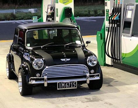 Leyland Mini, Black Mini Cooper, Car Subaru, Modded Cars, Mini Cooper Custom, Electric Mayhem, Mini Morris, Micro Car, Mini Cooper Classic