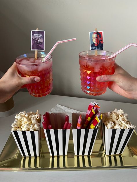 Stranger Things Snacks Ideas, Stranger Things Party Snacks, Stranger Things Snacks, Stranger Things Party, Birthday Sleepover, Sleepover Birthday, Party Food Themes, Sleepover Birthday Parties, Parties Ideas