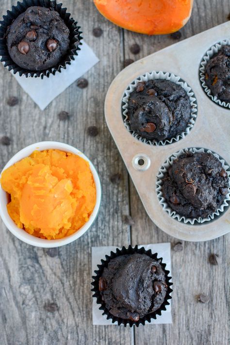 Chocolate Butternut Squash Muffins Butternut Squash Muffins, Squash Muffins, Paleo Muffins, Kid Friendly Snack, Paleo Treats, Paleo Chocolate, Gluten Free Muffins, Chocolate Muffins, Healthy Sweets