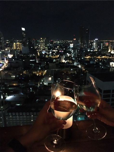 Drinking Alcohol, Rooftops, Rooftop Bar, Bangkok Thailand, Bangkok, Rose Wine, Red Wine, Alcoholic Drinks, Thailand