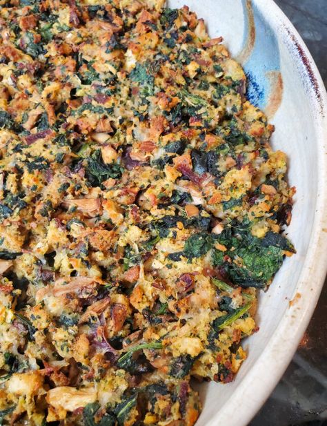 Spinach Stuffing Spinach Stuffing Recipe, Spinach Stuffing, Vegetarian Stuffing, Mushrooms And Spinach, Spinach Casserole, Dishes To Make, Stuffing Casserole, Holiday Favorite Recipes, Thanksgiving Side