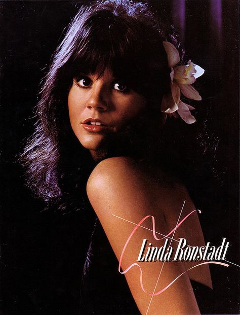 Singer Poster, Wedding Singer, Vintage Concert Posters, Blue Bayou, Women Of Rock, Flowers In Her Hair, Linda Ronstadt, 70s Music, Star City