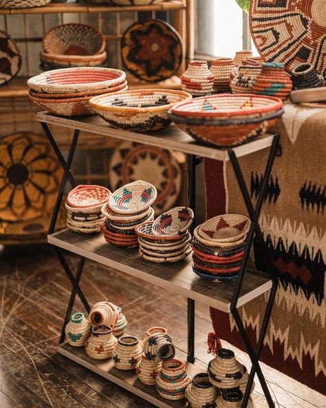 Love eclectic Decor? We have thousands of baskets to choose from. We are now wholesaleing. Send your inquiries to us. Cultural Decor, Mexican Baskets, Palm Leaf Decor, African Village, Street Market, Leaf Decor, Palm Leaf, Eclectic Decor, Traditional Decor