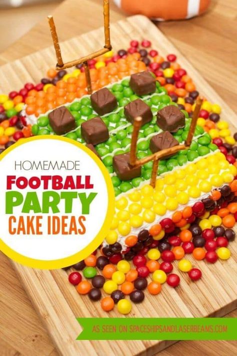 Homemade Football Party Cake Ideas Diy Football Field, Football Party Cake, Football Field Cake, Cute Food Ideas, Football Party Food Appetizers, Party Cake Ideas, Superbowl Foods, Football Themed Cakes, Football Party Foods