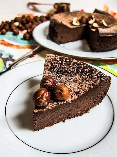 Vegan Hazelnut Flourless Chocolate Cake | Fragrant Vanilla Cake Gf Types, Vegan Hazelnut, Patisserie Vegan, Dessert Oreo, Flourless Chocolate Cake, Vegan Cakes, Vegan Cake Recipes, Cake Vegan, Desserts Vegan