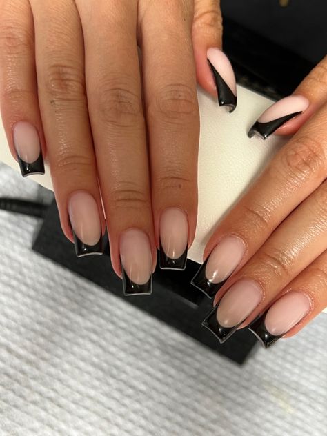 Black nails, black french manicure, summer nails, classy nails, short nails, square nails, cute nails Black French Manicure Square, Acrylic Black French Tip, Classy Nails Square, Black Nails Classy, Black French Tip Designs, Black French Tip Nails Square, French Manicure Black, French Noir, Black French Manicure