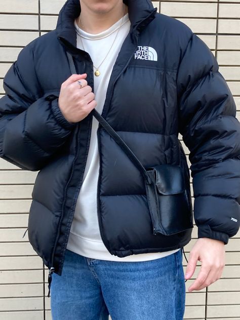 The North Face Outfit, Gay Outfits, Men Lifestyle, Michelin Man, Puffer Jacket Outfit, Mumbai Food, Outfit Streetwear, Teen Boy Outfits, Stylish Men Casual