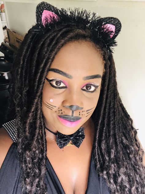 Cat Halloween Makeup, Cat Makeup, Halloween Cat, Halloween Face, Face Makeup, Halloween Face Makeup, Choker Necklace, Make Up, Halloween