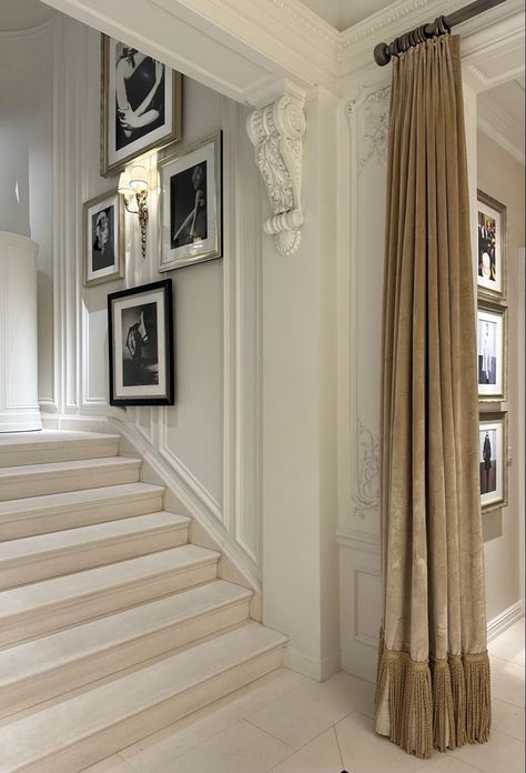 Ralph Lauren Upper East Side, New York Nyc Luxury Townhouse, Cipriani Cake, White Wine Aesthetic, Light Feminine Aesthetic, Aesthetic Night Life, Champagne And Caviar, Upper East Side Apartment, Townhouse Interior, Silk Dresses