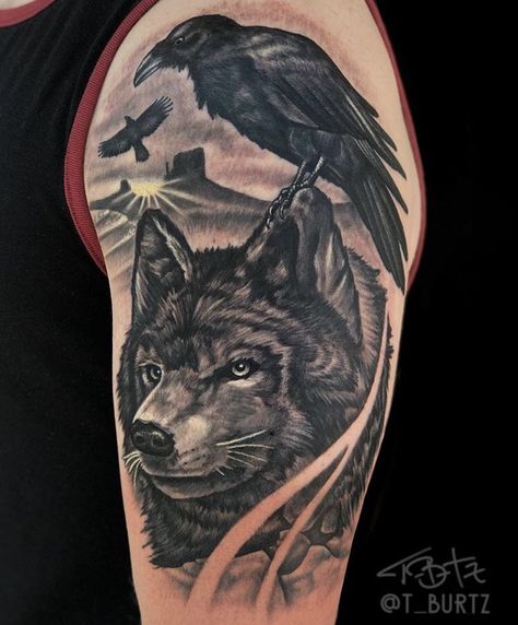 Wolf Raven Tattoo, Wolf And Raven Tattoo, Fly Tattoos, Raven Tattoo Meaning, Wolf And Raven, Raven Tattoos, Natur Tattoo Arm, Tattoo Wolf, Raven And Wolf