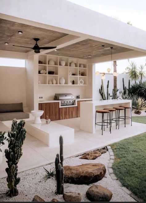 Ruang Tamu Outdoor, Oasis Backyard, Backyard Oasis Ideas, Backyard Beach, Backyard Bar, التصميم الخارجي للمنزل, Patio Makeover, Backyard Living, Budget Backyard