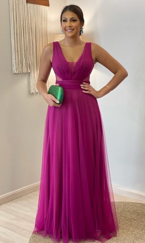 Fucsia Dress Outfit Wedding, Fuschia Bridesmaid Dresses, Egyptian Dress, Robes Glamour, Simple Gowns, Bridesmaid Gowns, Frock For Women, Mother Wedding Dress, Bridesmaid Dress Styles