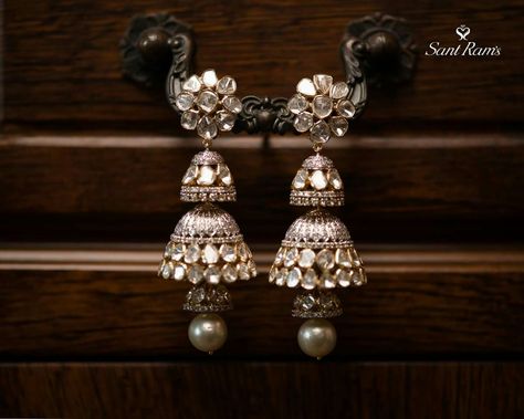 Diamond Jhumkas, Gold Jhumka Earrings, Indian Jewelry Earrings, Trendy Jewerly, Diamond Necklace Designs, Antique Jewelry Indian, Indian Jewellery Design Earrings, Bridal Fashion Jewelry, Necklace Beads