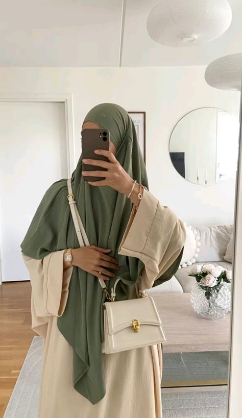 Halal Clothes, Outfit Muslim, Abaya Outfit, Hijabi Fits, Hijabi Outfit, Modern Hijab Fashion, Modesty Outfits, Modest Fashion Hijab, Muslim Women Fashion