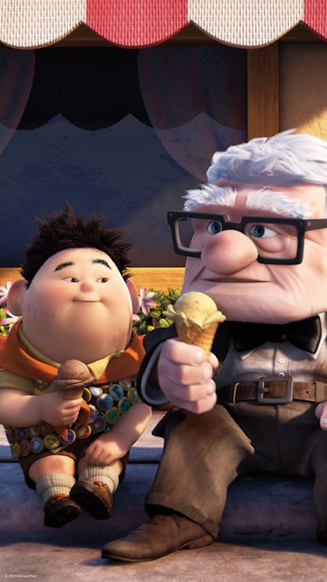 #disney #pixar #up #upunaaventuradealtura #adventure #carl #carlfredrickson #ellie #russell #muntz #dug #kevin #fondodepantalla #wallpaper Russel Up Wallpaper, Pixar Wallpaper, Russel Up, Heidi Cartoon, Old Disney Movies, Up Wallpaper, Up Pixar, Childhood Aesthetic, Cool Pictures For Wallpaper