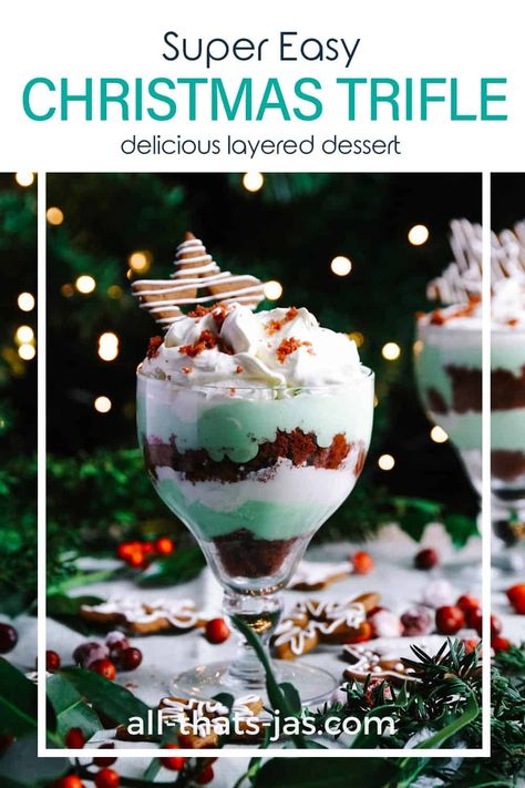 Light Christmas Deserts, Red Velvet Trifle Desserts Christmas, Christmas Mini Triffles, Mini Christmas Trifles, Christmas Trifle Easy, Christmas Truffle Bowl Desserts, Christmas Food Desserts Easy, Easy Christmas Trifle Desserts, Christmas Parfait Desserts