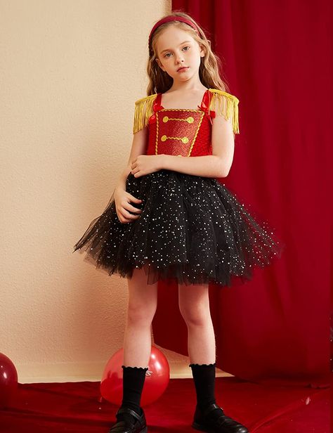 Carnival Outfits Ideas, Kids Circus Costume, Circus Theme Costume, Circus Theme Party Outfits, Circus Party Costume, Circus Costume Kids, Christmas Costumes For Kids, Ringmaster Hat, Christmas Circus