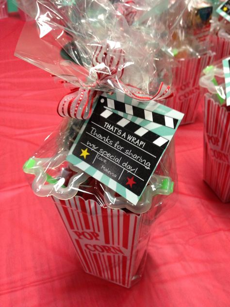 Movie Theater Party, Movie Theme Birthday Party, Deco Cinema, Cinema Party, Hollywood Birthday, Movie Night Birthday Party, Movie Birthday Party, Hollywood Party Theme, Movie Themed Party