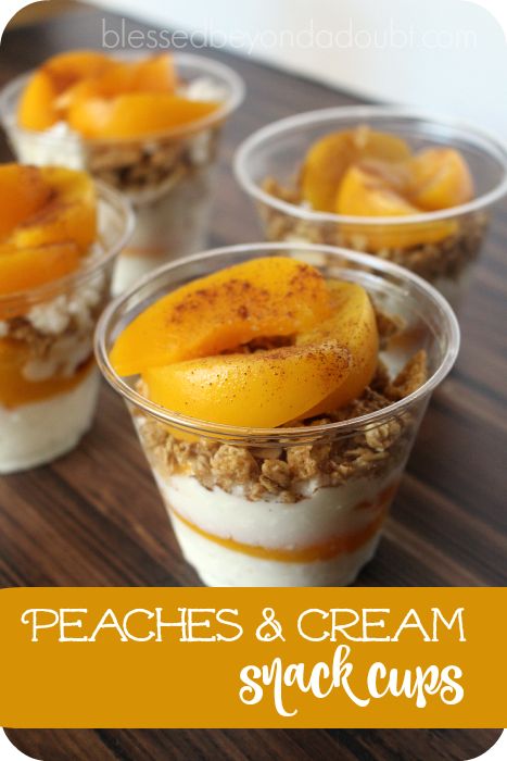 Peaches & Cream Parfait.  I made it with vanilla yogurt instead of cottage cheese, and crushed graham crackers instead of granola.  Delish! Cottage Cheese Snack, Parfait Breakfast, Fruit Parfait, Healthy Protein Snacks, Parfait Recipes, Cheese Snacks, Peaches And Cream, Snack Cups, Fruit Salad Recipes