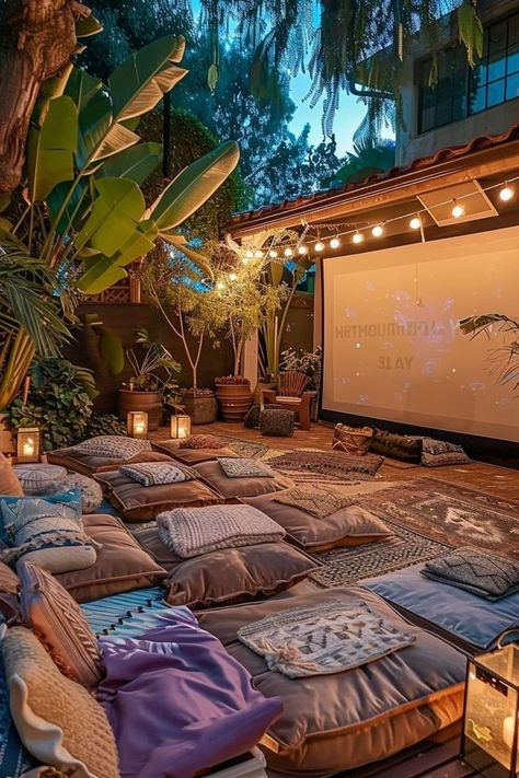 Summer Birthday Decorations, Campfire Party, Cinema Decor, Luxurious Garden, Outdoor Movie Night, Vintage Garden Parties, Garden Party Ideas, Fairy Lights Decor, Barn Parties