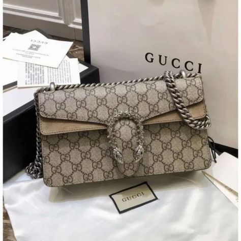 NWT Gucci GG Dionysus small shoulder bag         25x13.5x7CM Dionysus Gg Supreme Super Mini Bag, Lv Multi Pochette, Small Canvas Bags, Supreme Bag, Tote Outfit, Kate Spade Shoulder Bag, Brahmin Handbags, Beige Bag, Gucci Shoulder Bag