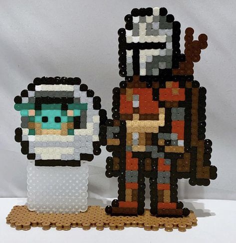 The Last Of Us Perler Beads, Grogu Perler Beads, Star Wars Perler Bead Patterns, Star Wars Pixel Art, Star Wars Perler Beads, Hama Art, Pony Bead Projects, Star Wars Crafts, Easy Perler Bead Patterns