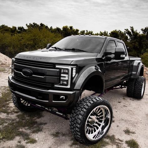 Ford Super Duty Trucks, Trucks Lifted, Diesel Trucks Ford, Trucks Lifted Diesel, Trucks Ford, God Things, Super Duty Trucks, Dually Trucks, Dream Trucks