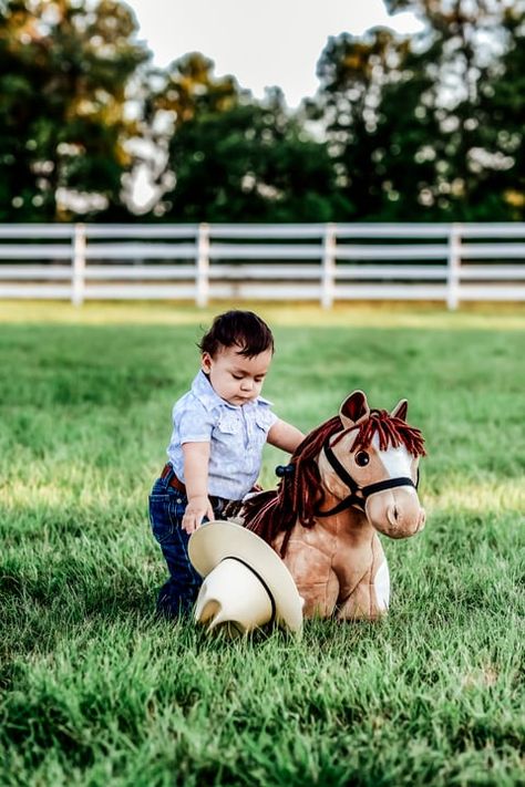 1 year western photoshoot Western 1st Birthday Photoshoot, First Rodeo Photoshoot, Rodeo Photoshoot, Western 1st Birthday, One Year Photoshoot, Western Photoshoot, 1st Birthday Pictures, 1st Birthday Photoshoot, Western Birthday