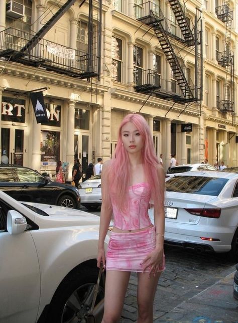 Outfit With Pink Hair, Pink Outfits Aesthetic, All Pink Outfit, Aesthetic Dress, Pin Up Outfits, All Pink, Influencers Fashion, Mood Board Fashion, Dolce E Gabbana