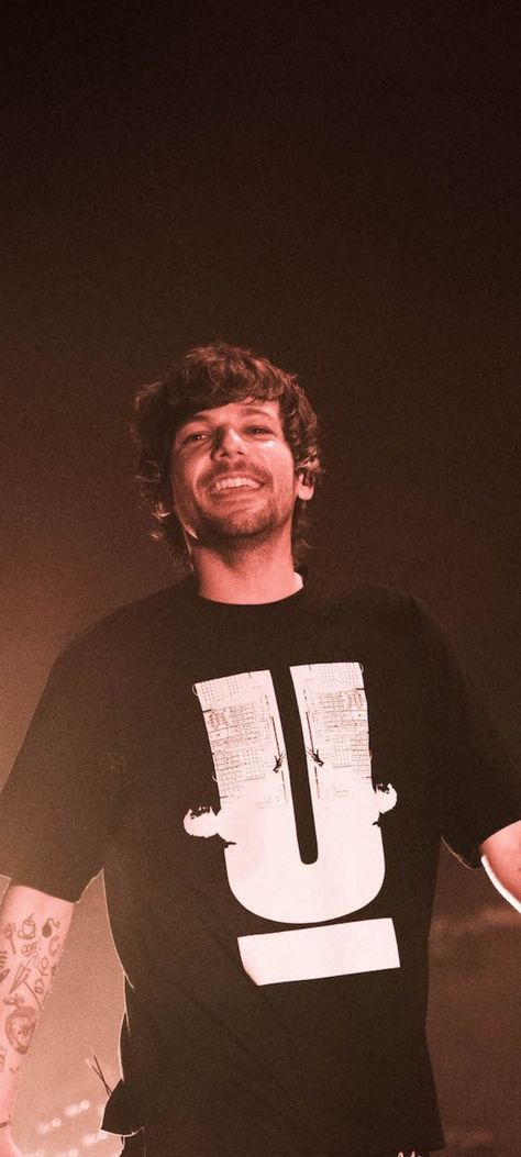 Louis Tomlinson Wallpaper Lockscreen, Louis Tomlinson Wallpaper, Lockscreen Iphone, Drama Club, Beautiful Blue Eyes, Louis And Harry, Louis Williams, Larry Stylinson, Cool Names