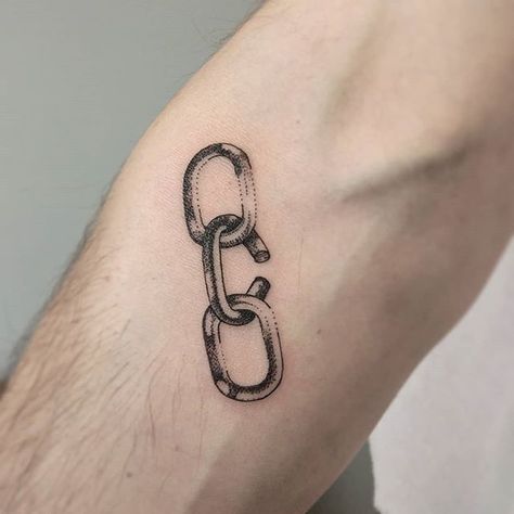 Tiny Chain Tattoo, Chain Ring Tattoo, Cycle Breaker Tattoo, Chain Link Tattoo, Chain Tattoo Design, Padlock Tattoo, Meaning Full Tattoos, Balance Tattoo, Mini Patchwork