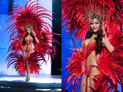 Trinidad and Tobago Brazilian Carnival Costumes, Caribbean Carnival Costumes, Phoenix Costume, Carnival Dancers, Soca Music, Fashion Props, Trinidad Carnival, Samba Costume, Caribbean Carnival